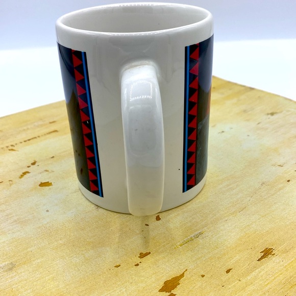 Leanin’ Tree Boulder Colorado Native American Wolf Mug By Nancy Wood Tabor - Picture 4 of 8